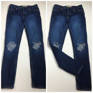 FREE PEOPLE 5 Pocket Medium/Dark Wash Ripped Distressed Knee Skinny Jeans